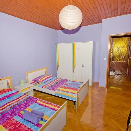 Mladenka Apartment *